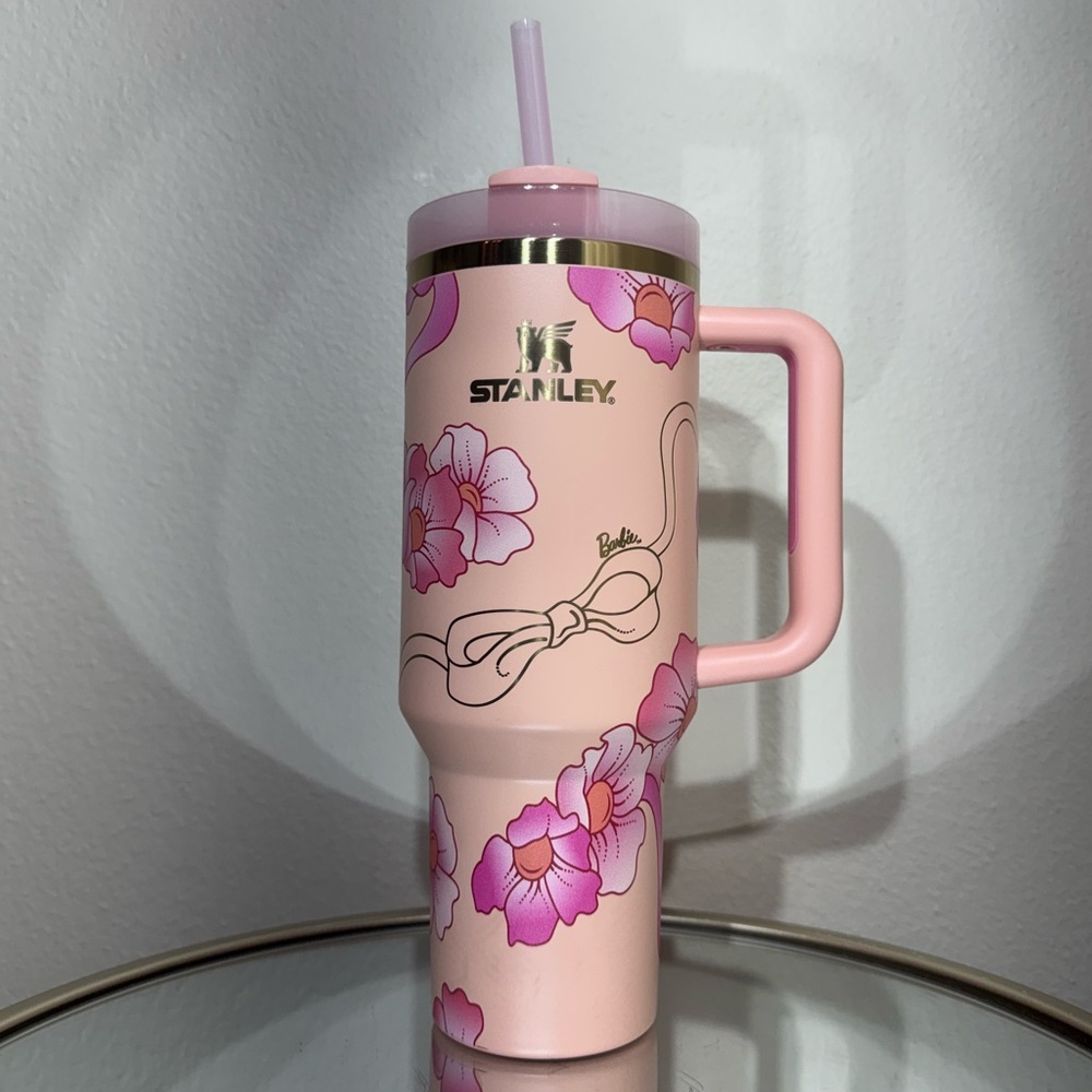 Stanley x Barbie ‘80s Peaches ‘N Cream 40 oz Quencher Tumbler